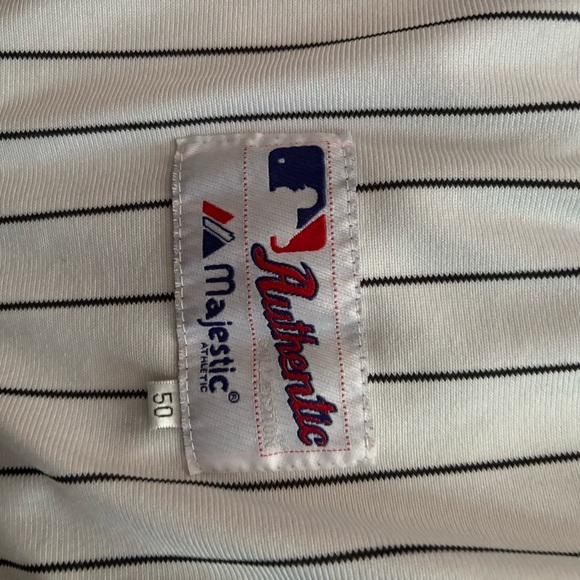 Authentic Limited Edition Derek Jeter Jersey with Jeter 30000 Career Hits Patch - Picture 6 of 6